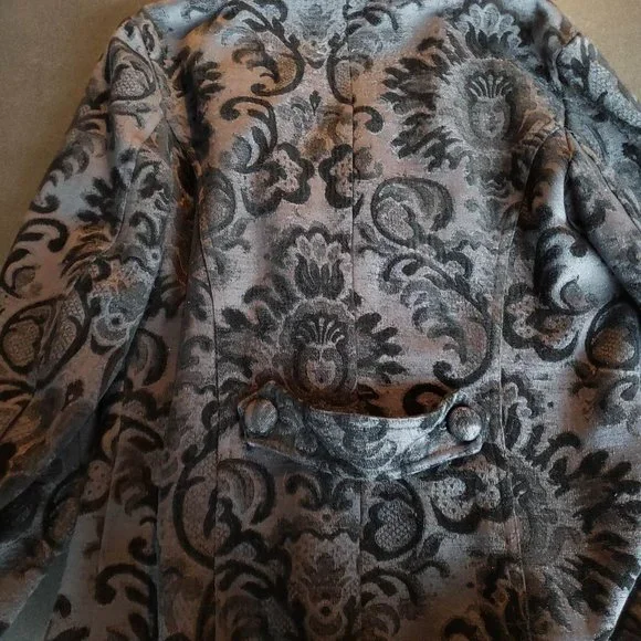 Le Chateau Brocade Jacket, size S, Y2K and gorgeous - Picture 3 of 5